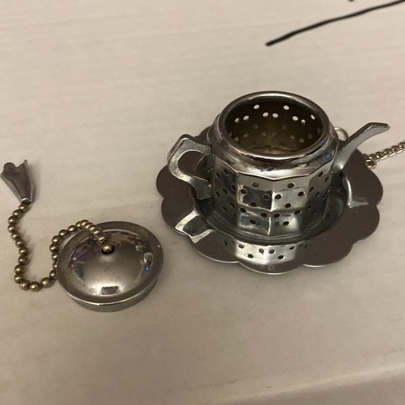 Two tea strainers infusers vintage tea pot and moon w trays - Picture 4 of 9